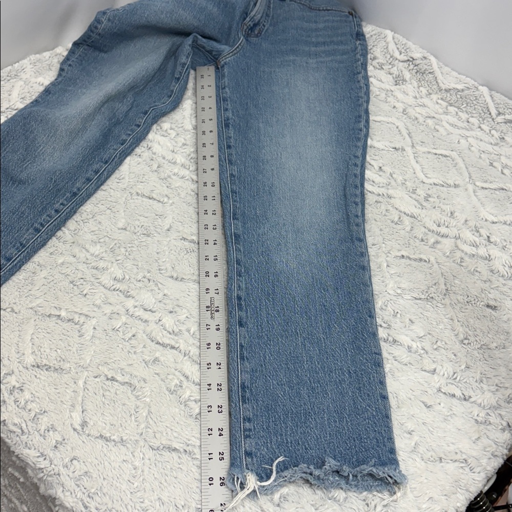 Madewell the perfect vintage Jean with raw hem ankle length medium wash size 28 - Picture 8 of 11